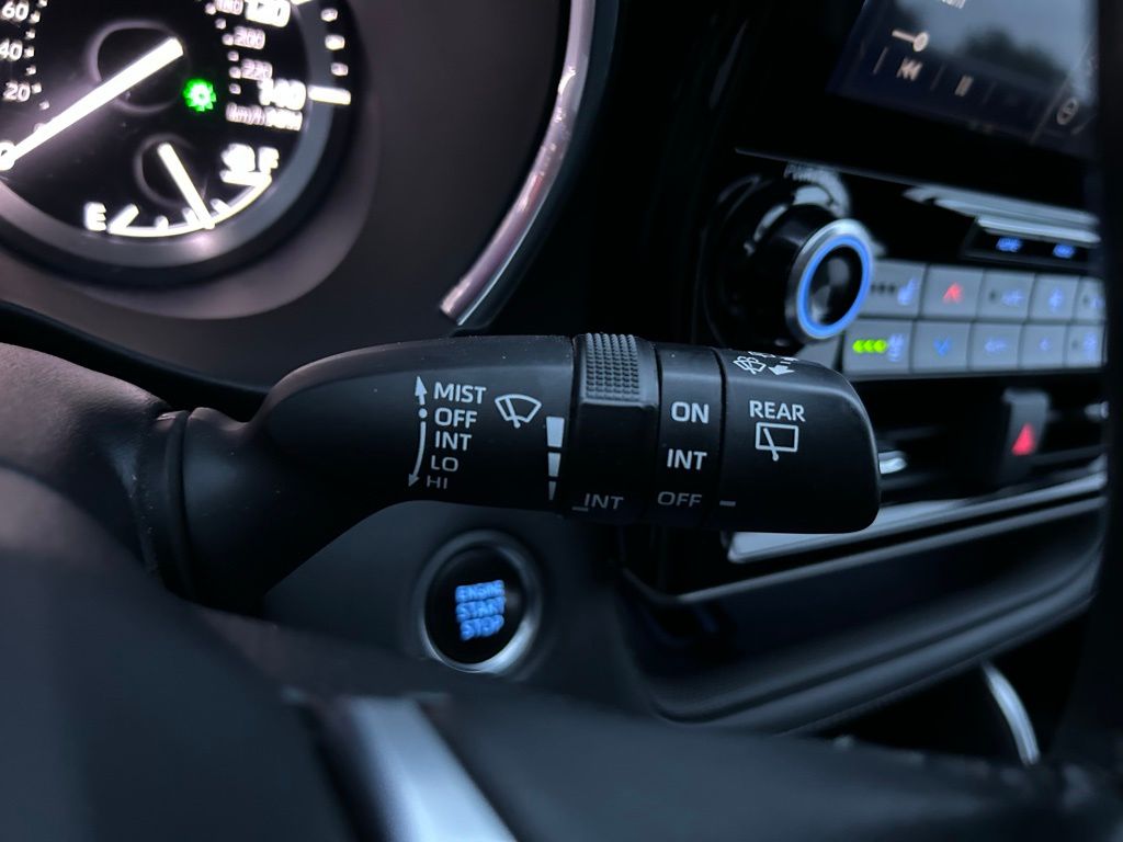 Thumbnail: 2021 Toyota Highlander - 21