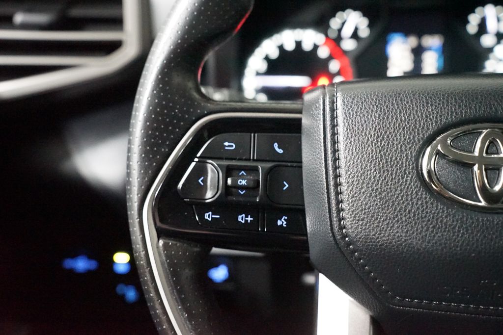 Thumbnail: 2024 Toyota Tundra - 15