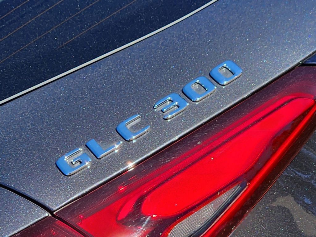 2024 Mercedes-Benz GLC GLC 300 12