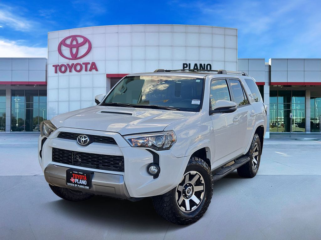 Super White 2018 Toyota 4Runner TRD Off-Road Premium 4WD SUV / Crossover Four-Wheel Drive 5-Speed Automatic Overdrive