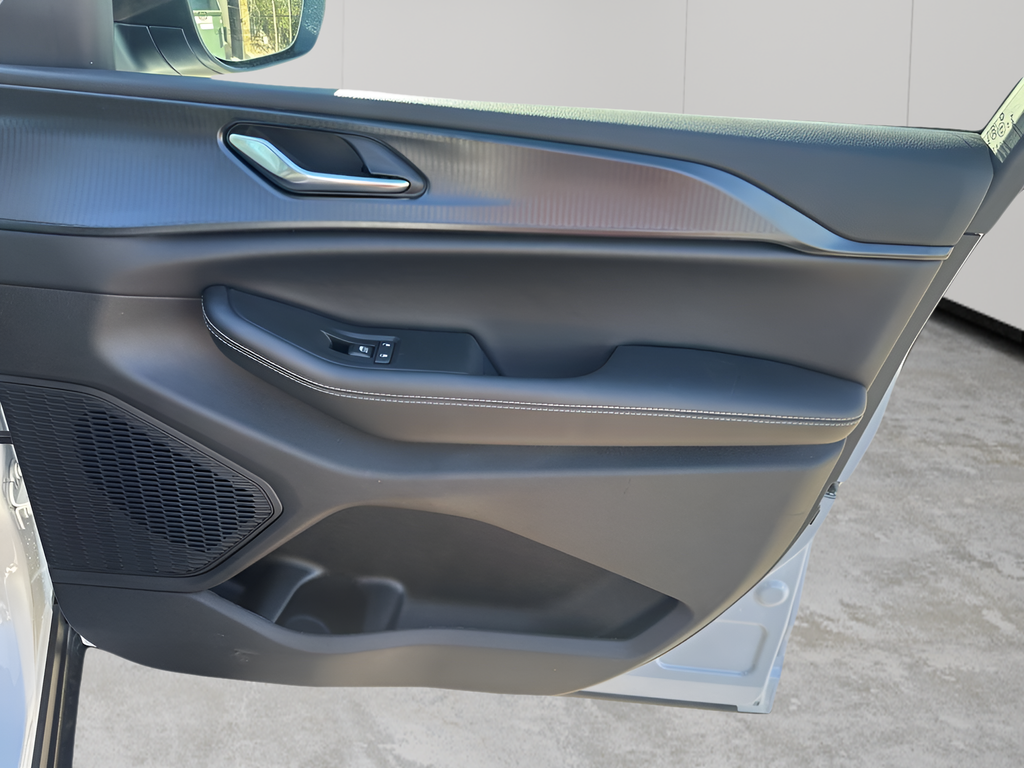 New Car 2025 Jeep Grand Cherokee L  For Sale Under $40,000 In Austin, Texas