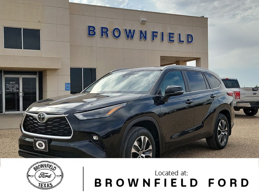 Midnight Black Metallic 2023 Toyota Highlander SUV / Crossover Front-Wheel Drive 8-Speed Automatic