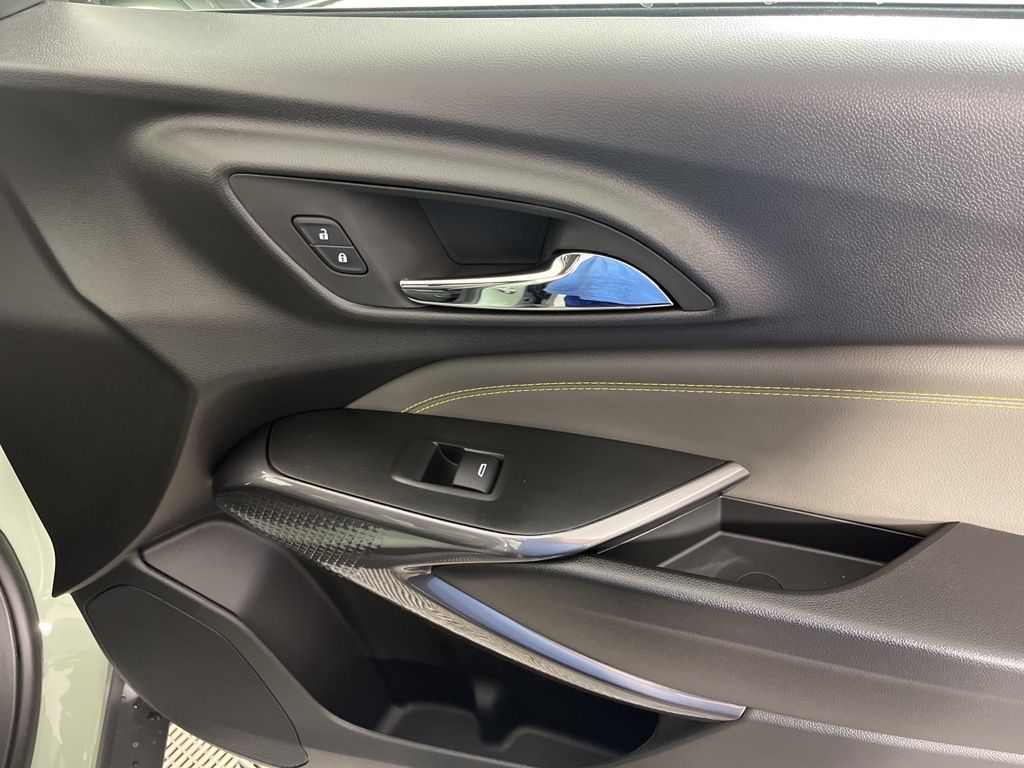 Thumbnail: 2026 Chevrolet Trax - 9