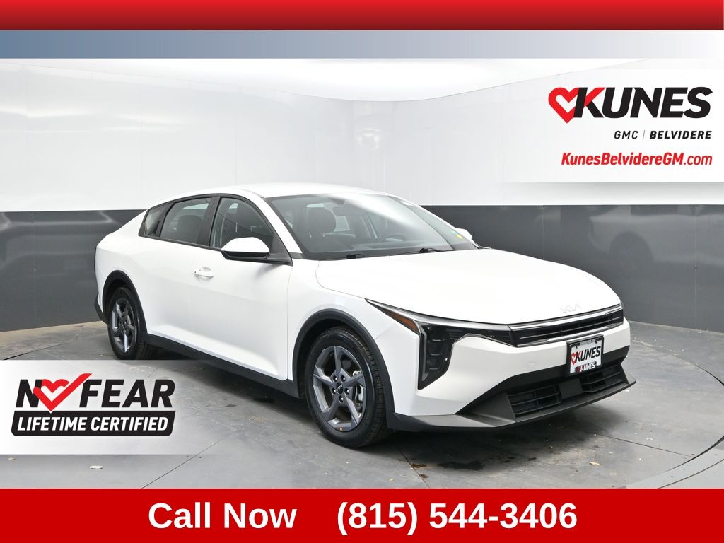 2025 Kia K4 LXS FWD