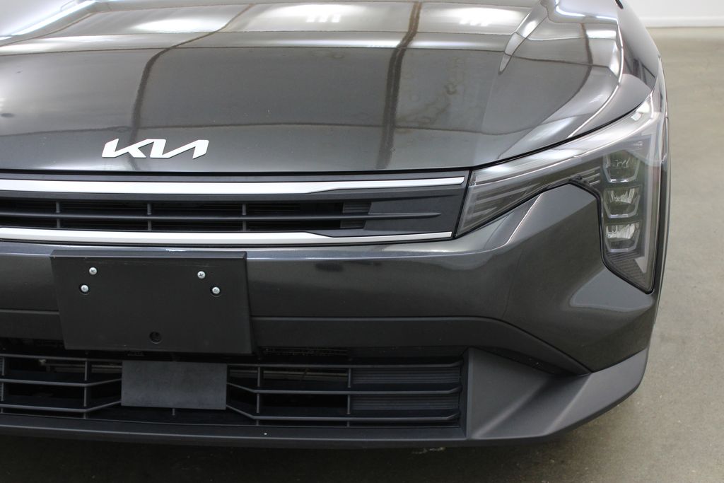 used 2025 Kia K4 car