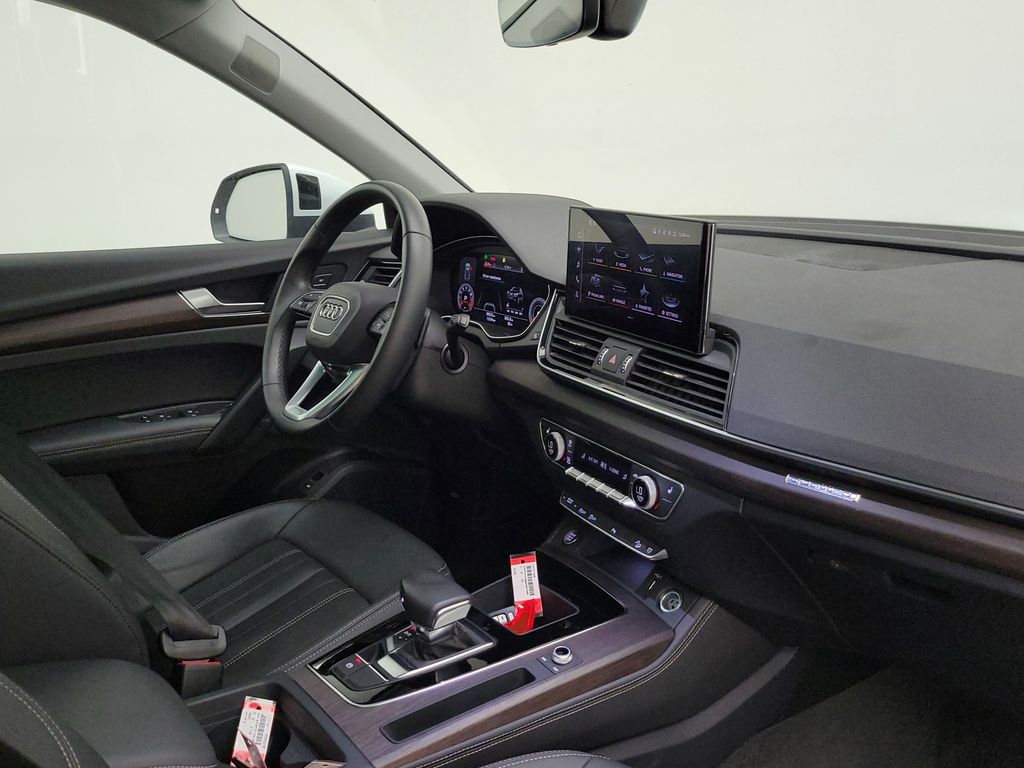 Thumbnail: 2023 Audi Q5 - 15