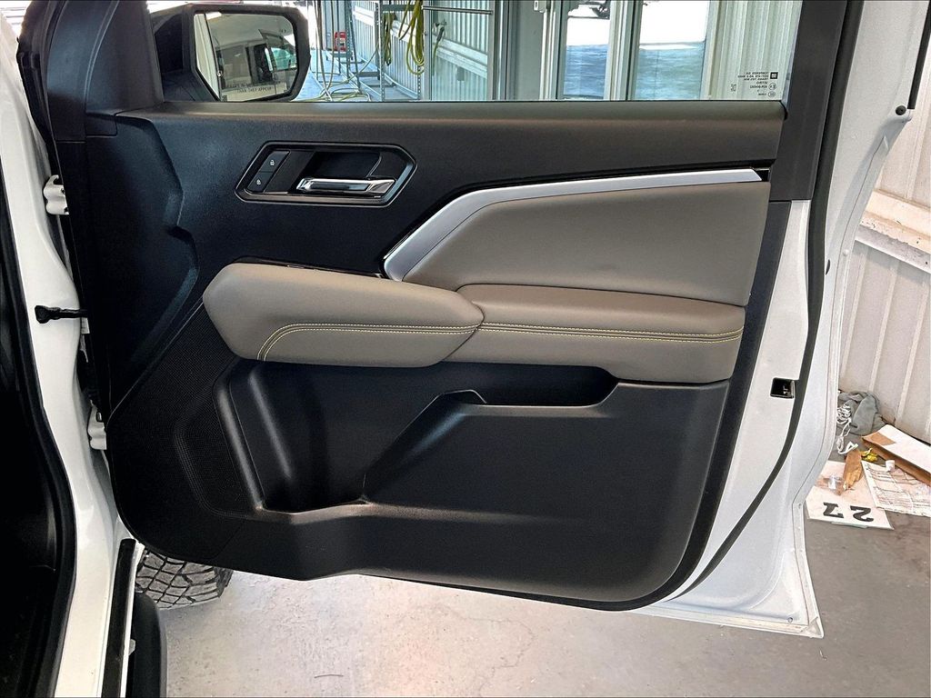 2023 Chevrolet Colorado — photo 12