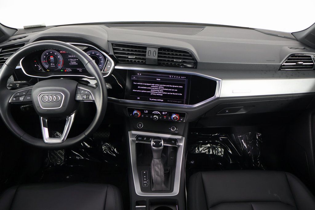 Thumbnail: 2024 Audi Q3 - 8