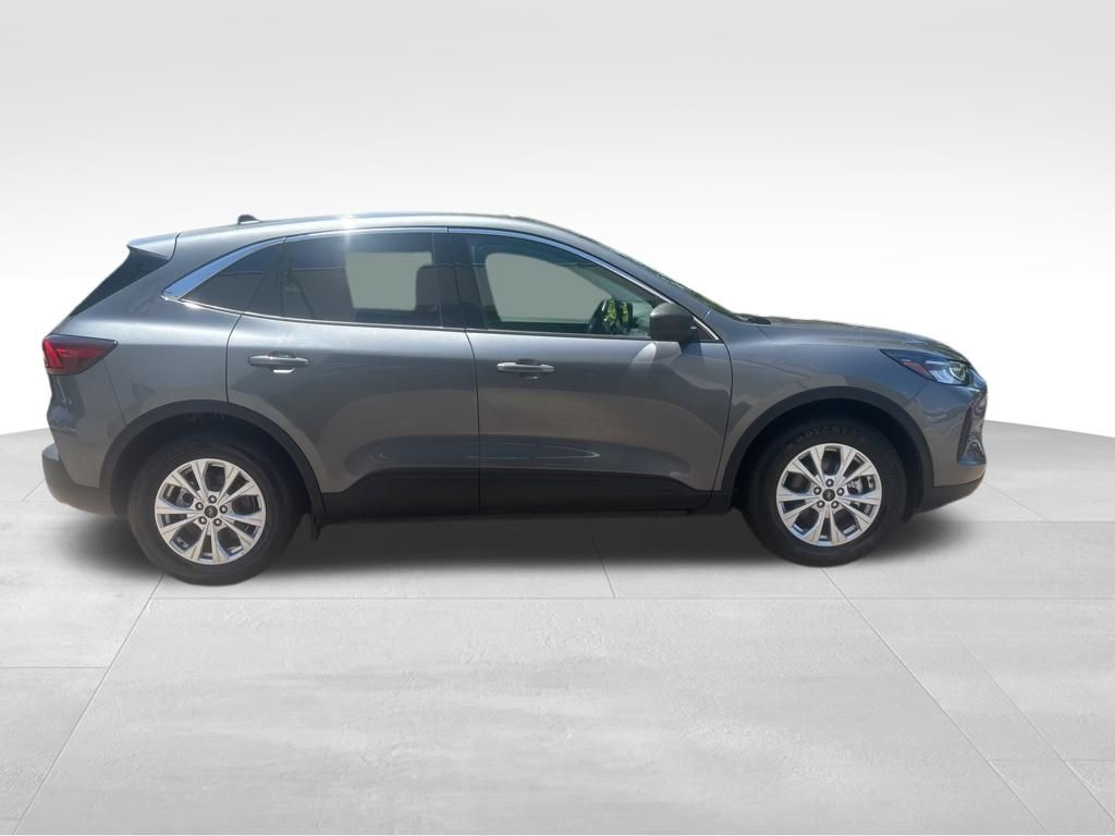 Used 2024 Gray Ford Active image 9