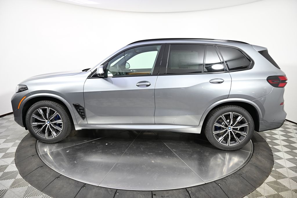Thumbnail: 2026 BMW X5 - 2