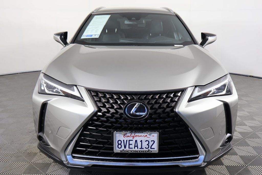 Thumbnail: 2021 Lexus UX - 2