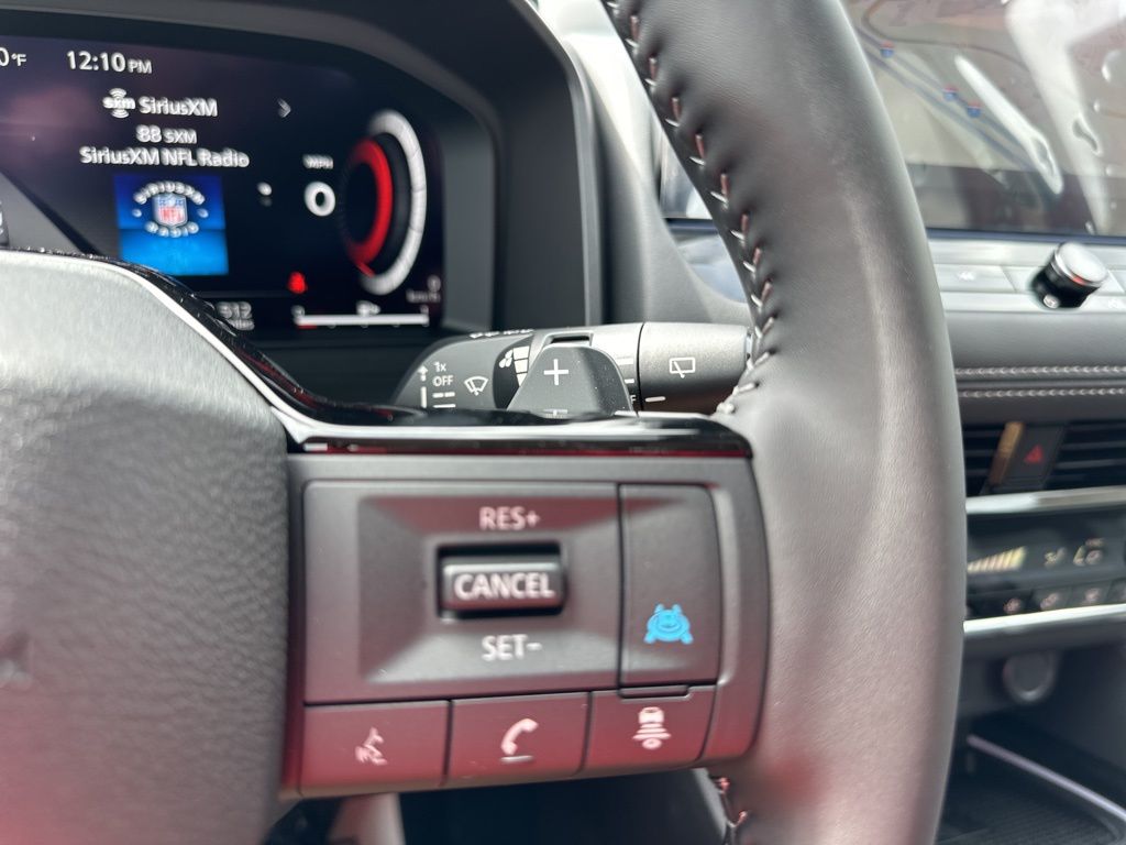 2025 Super Black Nissan Rogue SL FWD SUV
