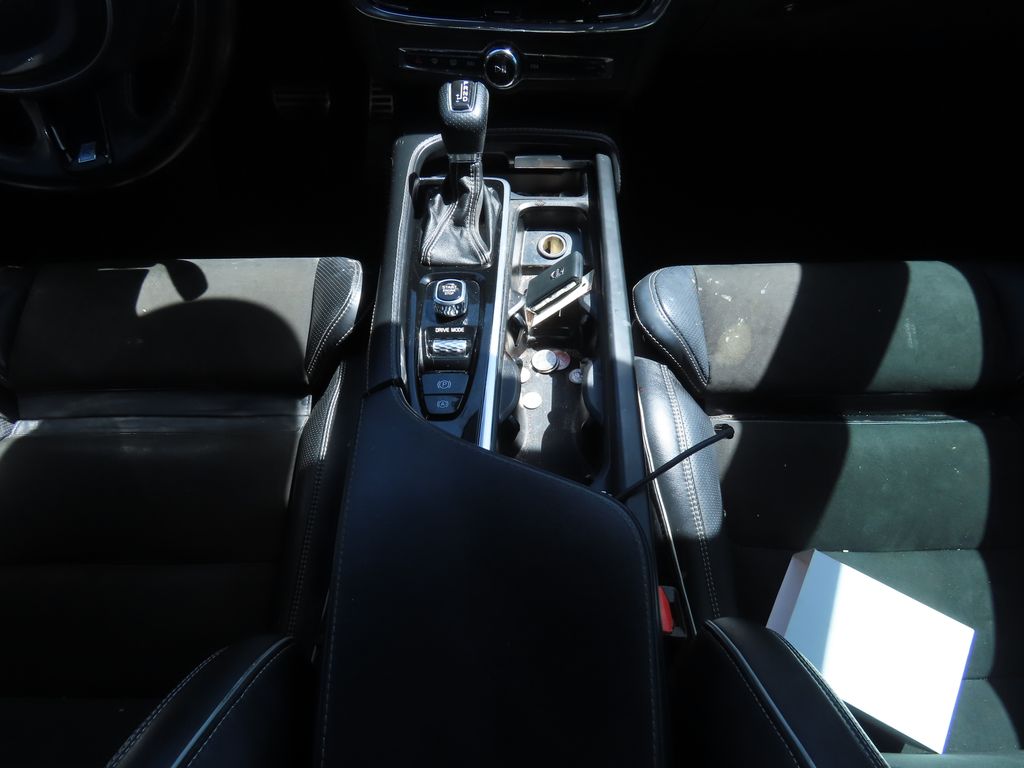 Thumbnail: 2019 Volvo V90 - 9