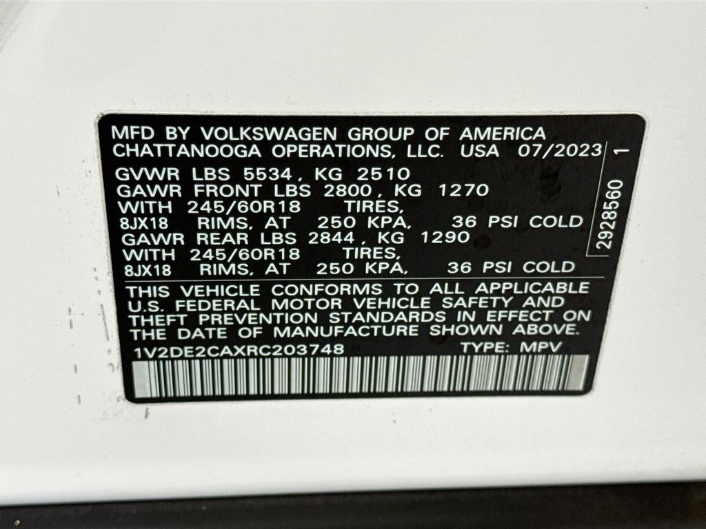 Used 2024 White Volkswagen 2.0T SE image 33