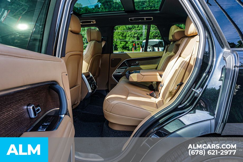 Used 2023 Black Land Rover SE image 21