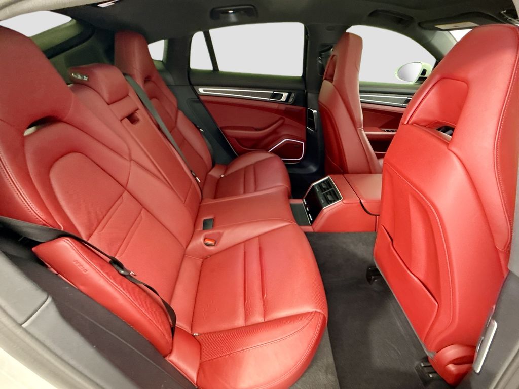 Thumbnail: 2023 Porsche Panamera - 22