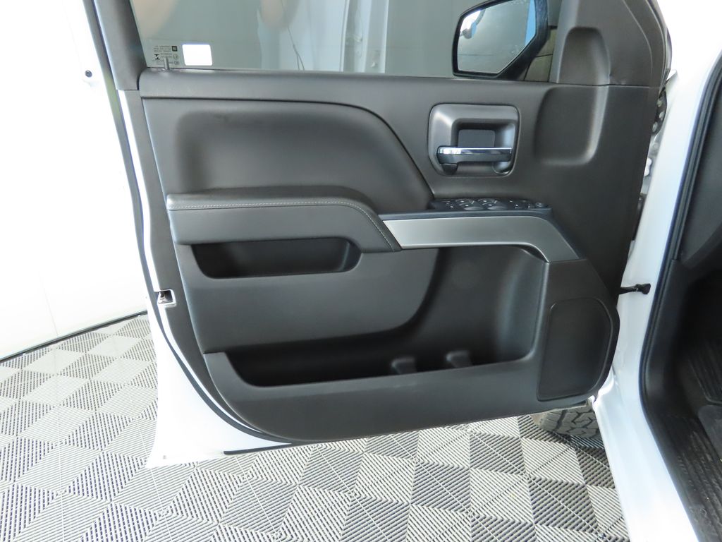 2018 Chevrolet Silverado 1500 LT 24