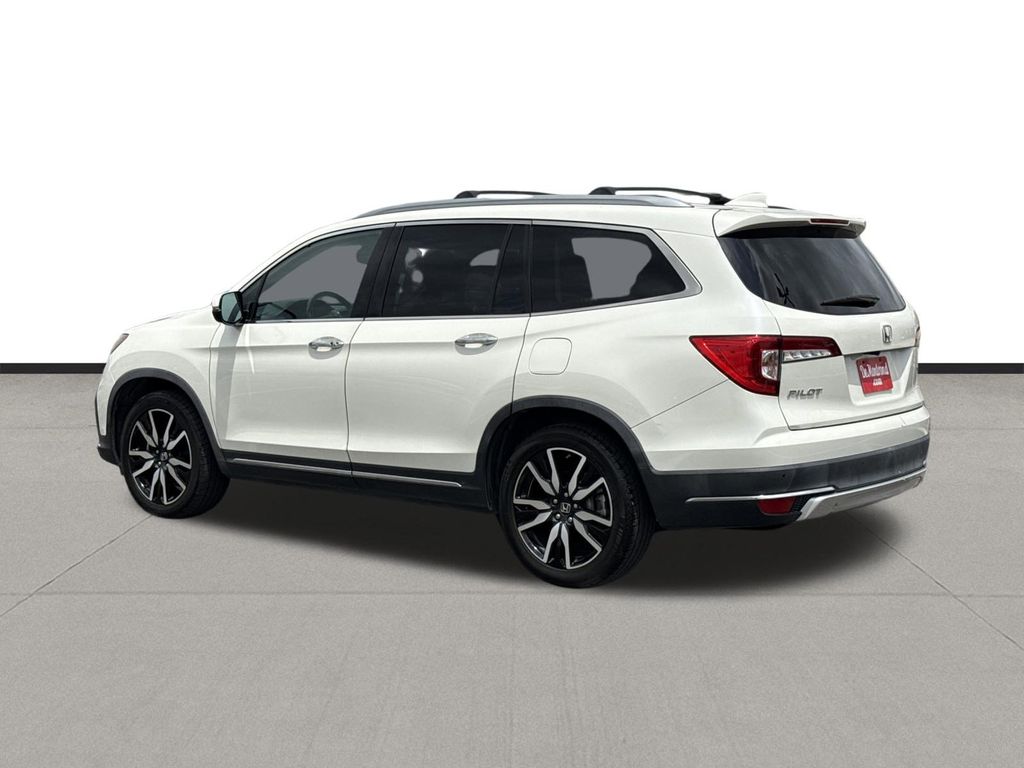 2019 Honda Pilot Touring  at Gullo Toyota