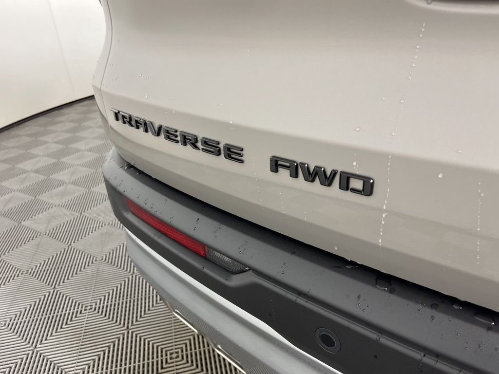 Thumbnail: 2026 Chevrolet Traverse - 21