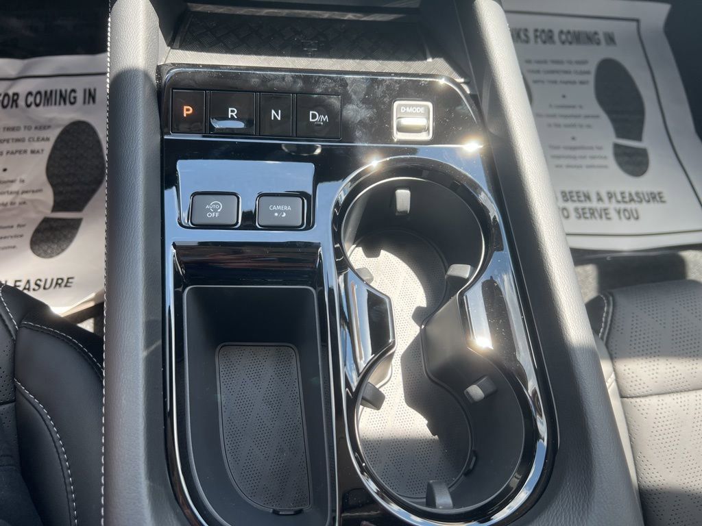 2025 Champagne Silver Metallic Nissan Murano Platinum AWD SUV