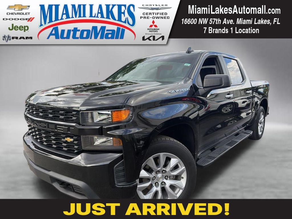2021 Chevrolet Silverado 1500 Custom Crew Cab Short Box's photo