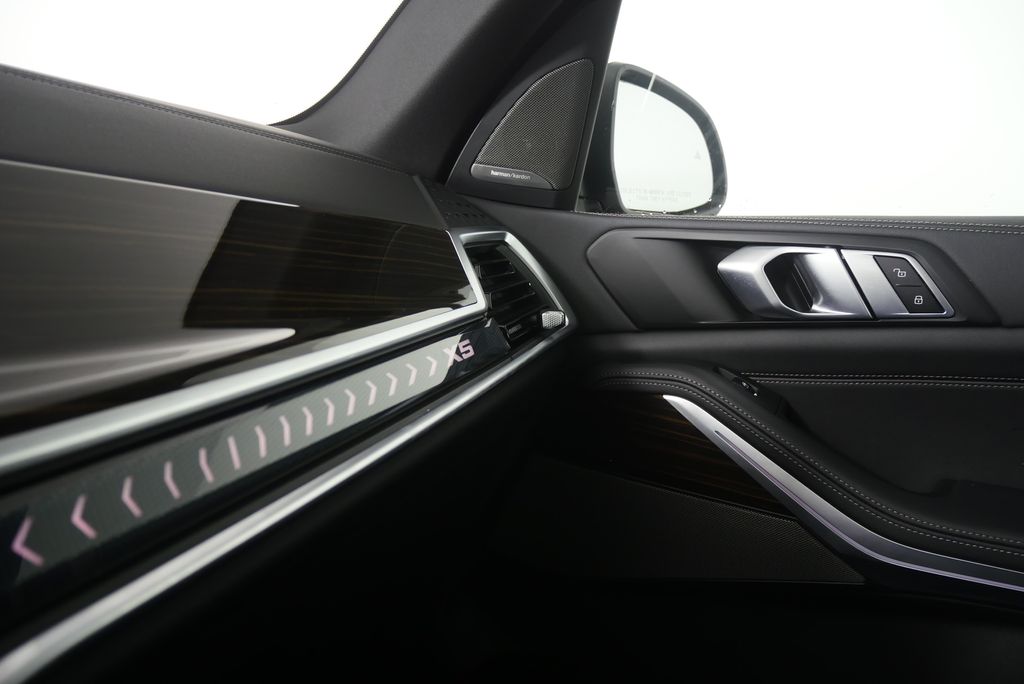 Thumbnail: 2025 BMW X5 - 28