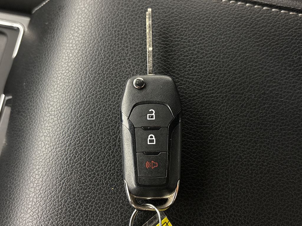 Certified Used 2020 White Ford XLT image 33