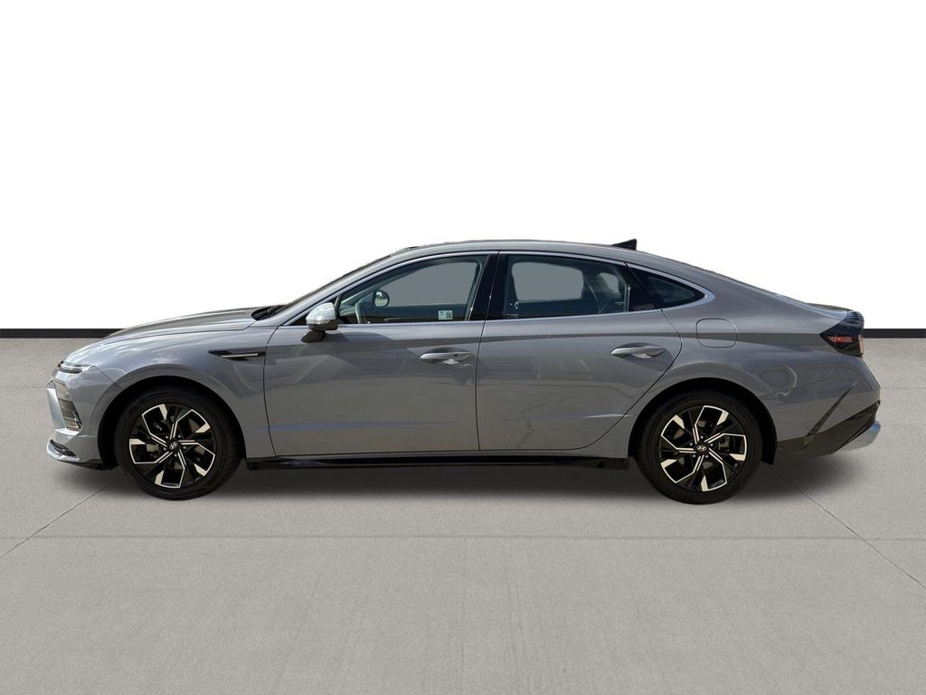 2024 Hyundai Sonata SEL Blue at Wharton Chevrolet GMC