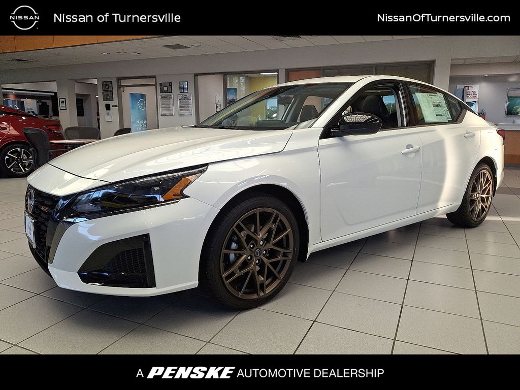 Thumbnail: 2025 Nissan Altima - 1