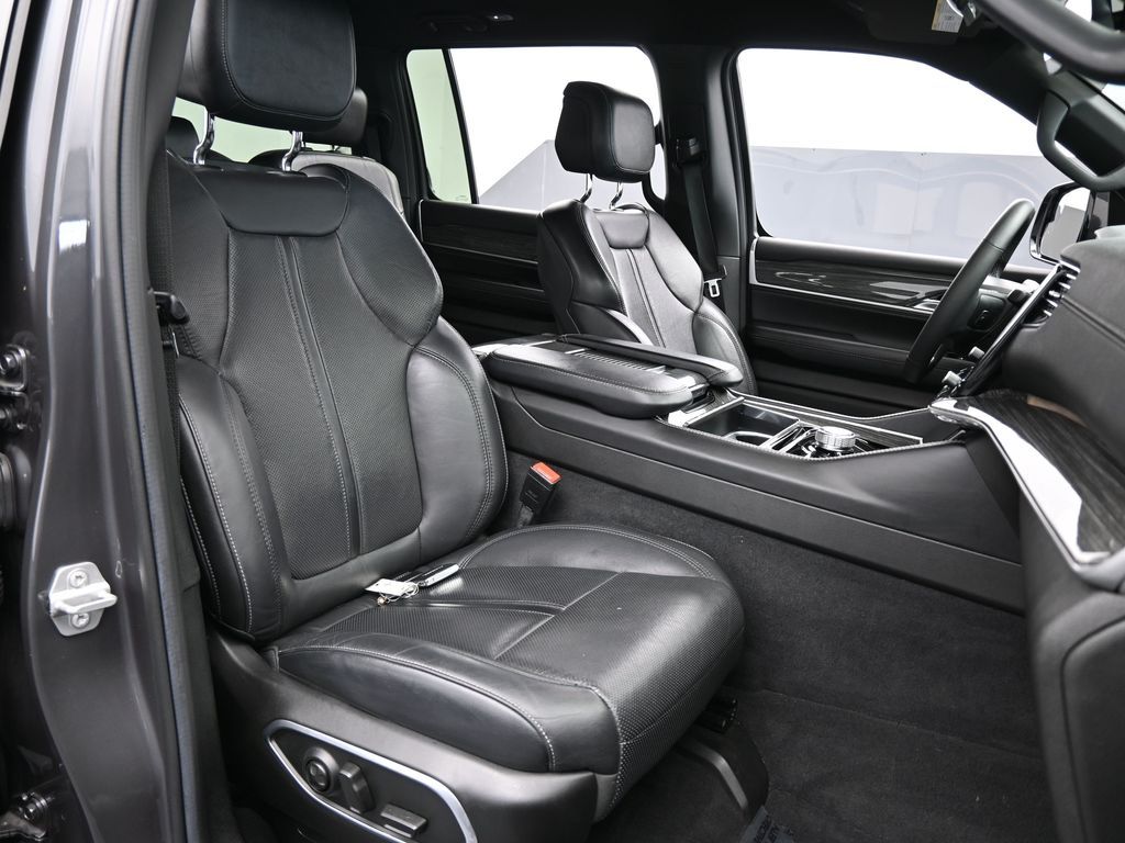 Used 2022 Baltic Gray Metallic Clearcoat Jeep Series II image 48