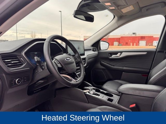 2025 Ford Escape Platinum