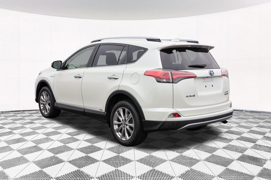 2018 Toyota RAV4 Hybrid Limited 11