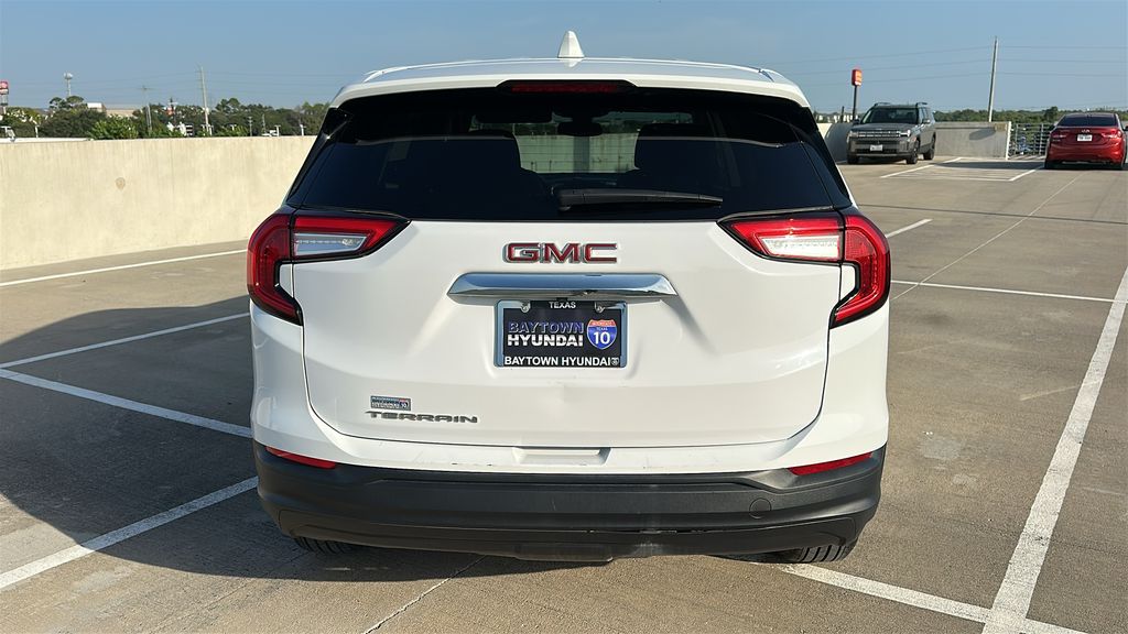 2024 GMC Terrain SLE White at South Houston Nissan