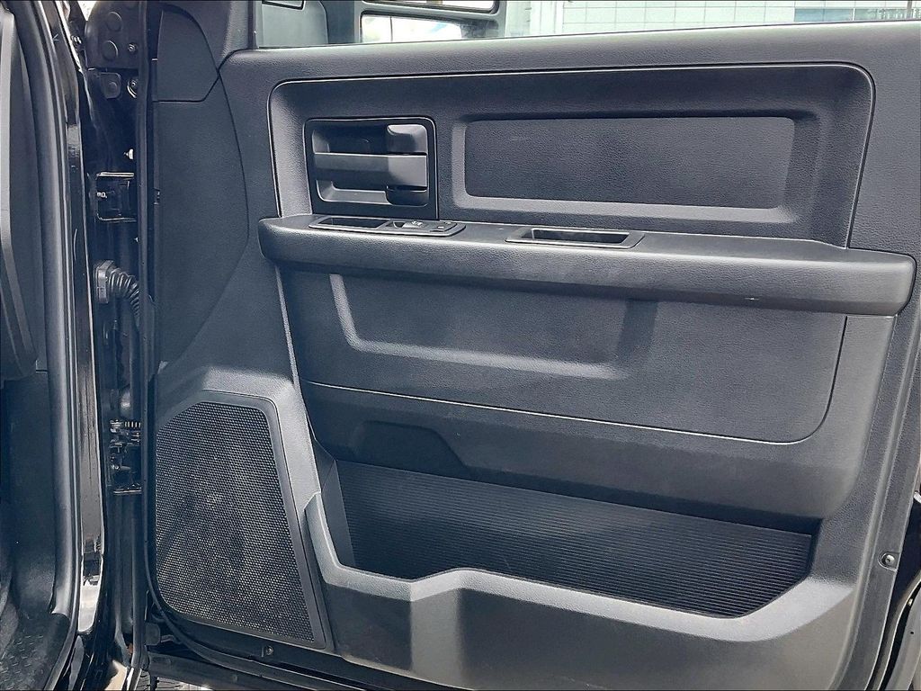 2024 Ram 2500 — photo 11