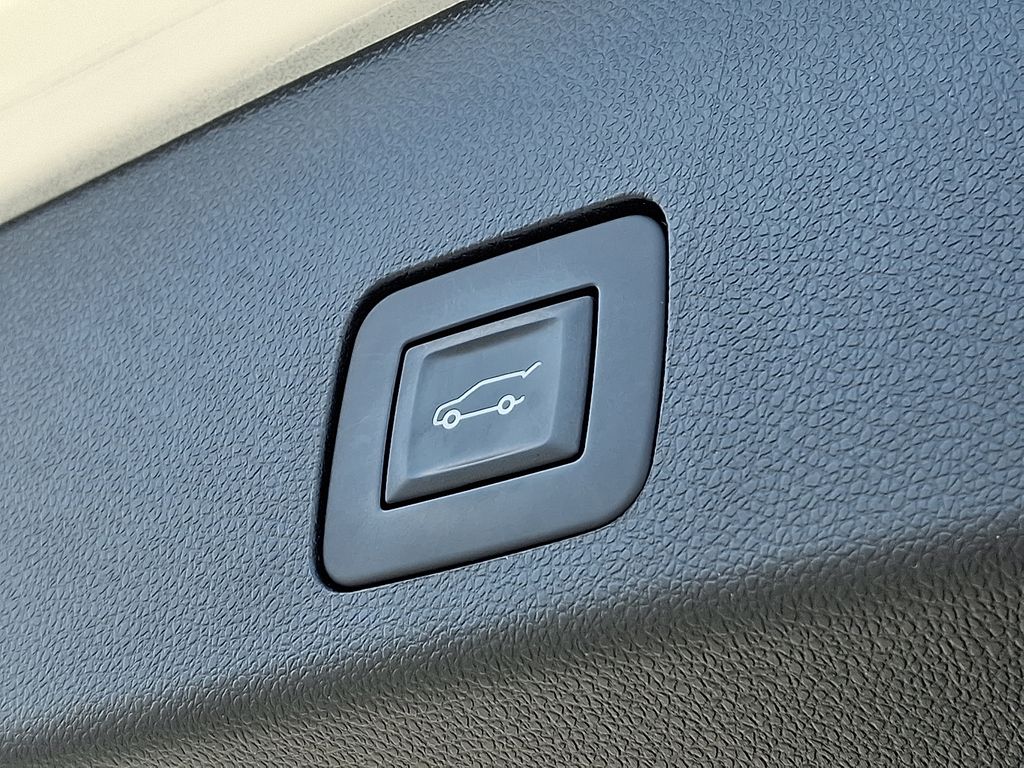 Thumbnail: 2022 Buick Encore GX - 32