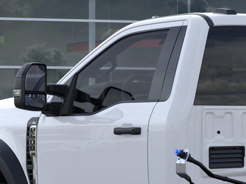 New 2025 Ford Super Duty F-600 Chassis Regular Cab (DRW) 169" Wheelbase XL