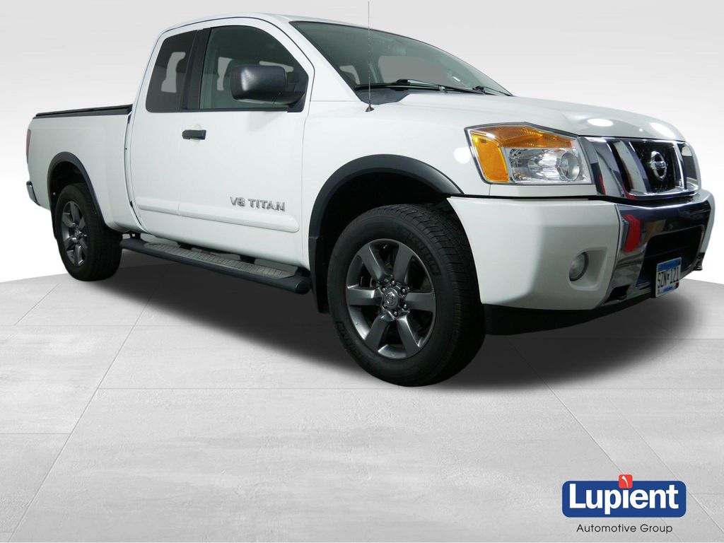 Glacier White 2015 Nissan Titan Pickup Truck Four-Wheel Drive 5-Speed Automatic