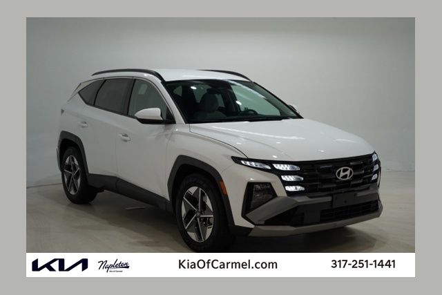 White Pearl 2025 Hyundai Tucson SEL FWD SUV / Crossover Front-Wheel Drive 8-Speed Automatic