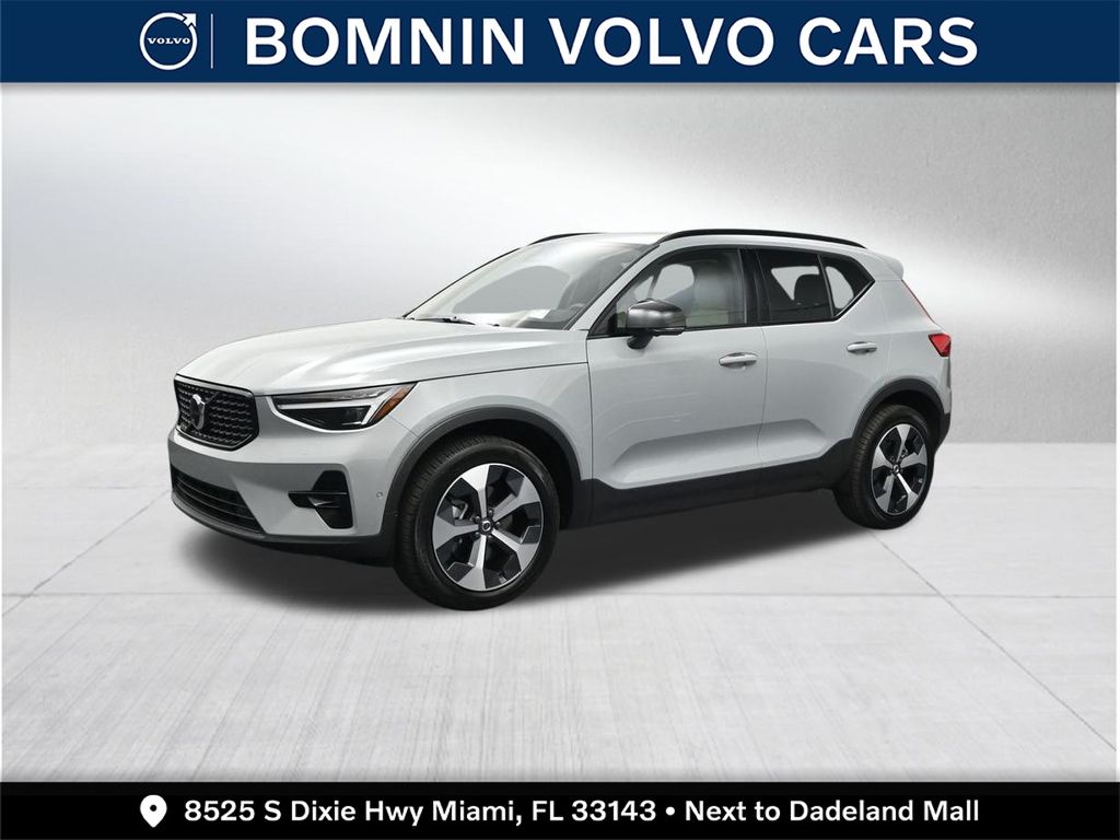 Gray Metallic 2026 Volvo XC40 SUV / Crossover All-Wheel Drive Automatic