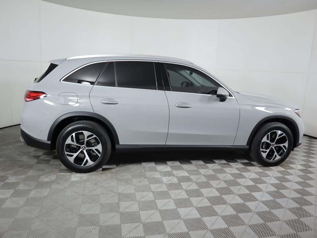 Thumbnail: 2026 Mercedes-Benz GLC - 4