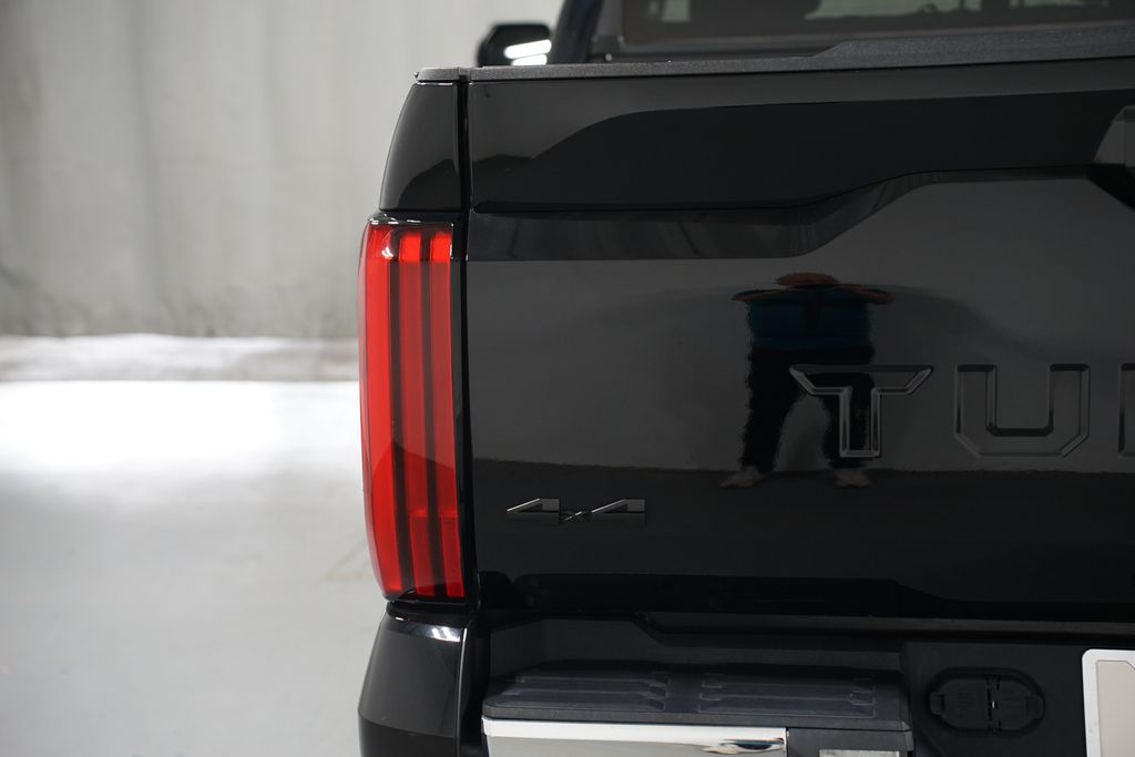 Thumbnail: 2023 Toyota Tundra - 10