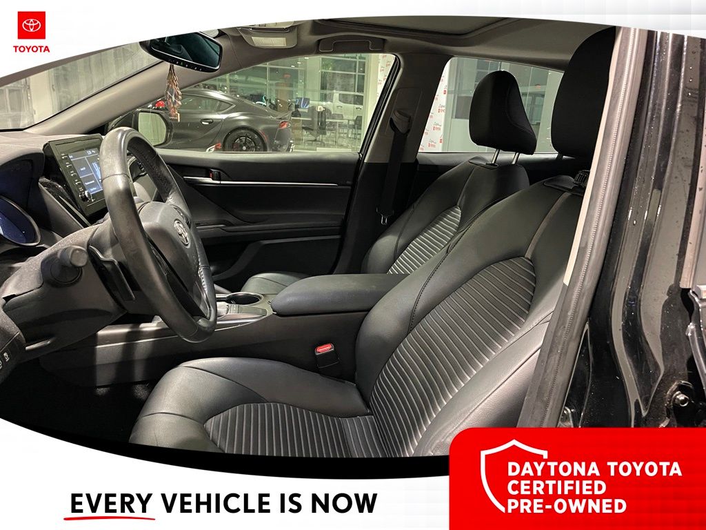 2024 Toyota Camry SE - Photo 10