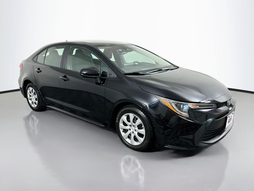 Thumbnail: 2024 Toyota Corolla - 3