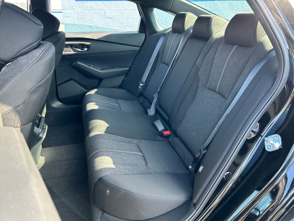 2025 Honda Accord Sport 19