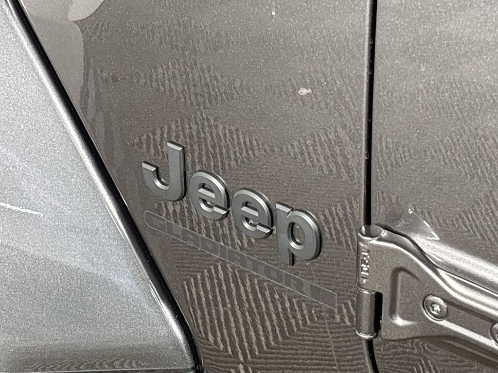 2025 Jeep Gladiator Willys