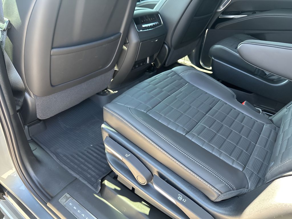 New Car 2025 Cadillac Escalade  Premium Luxury Platinum For Sale Under $130,000 In Austin, Texas