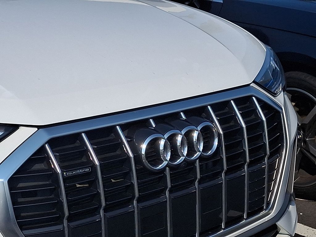 Thumbnail: 2024 Audi Q3 - 4