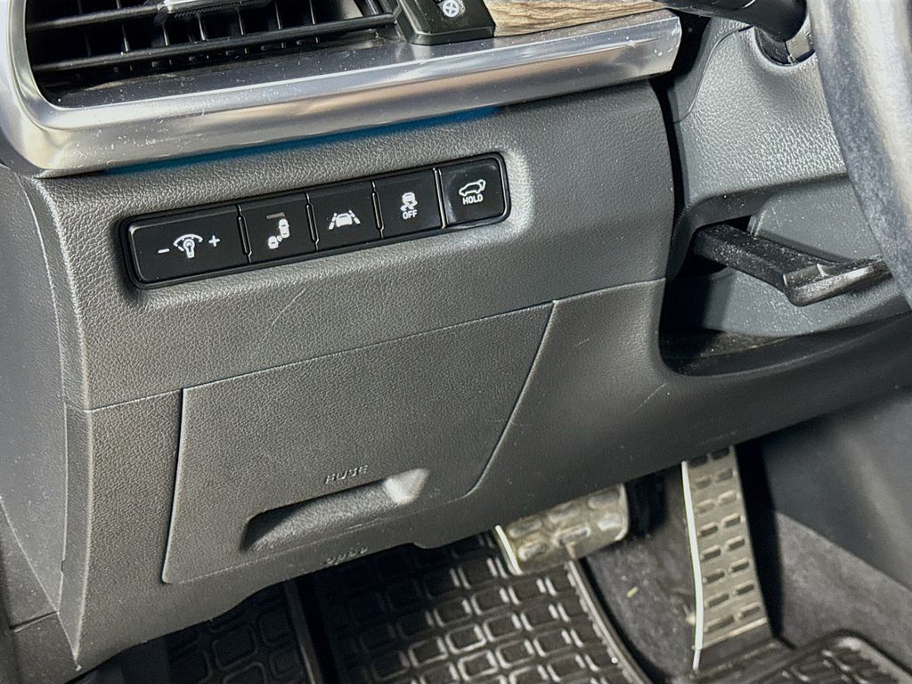 Thumbnail: 2021 Kia Telluride - 10