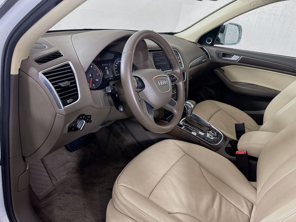 Thumbnail: 2017 Audi Q5 - 9