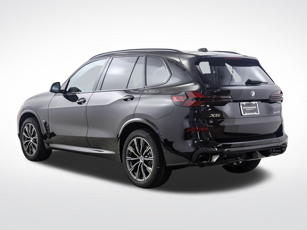 Thumbnail: 2026 BMW X5 - 3